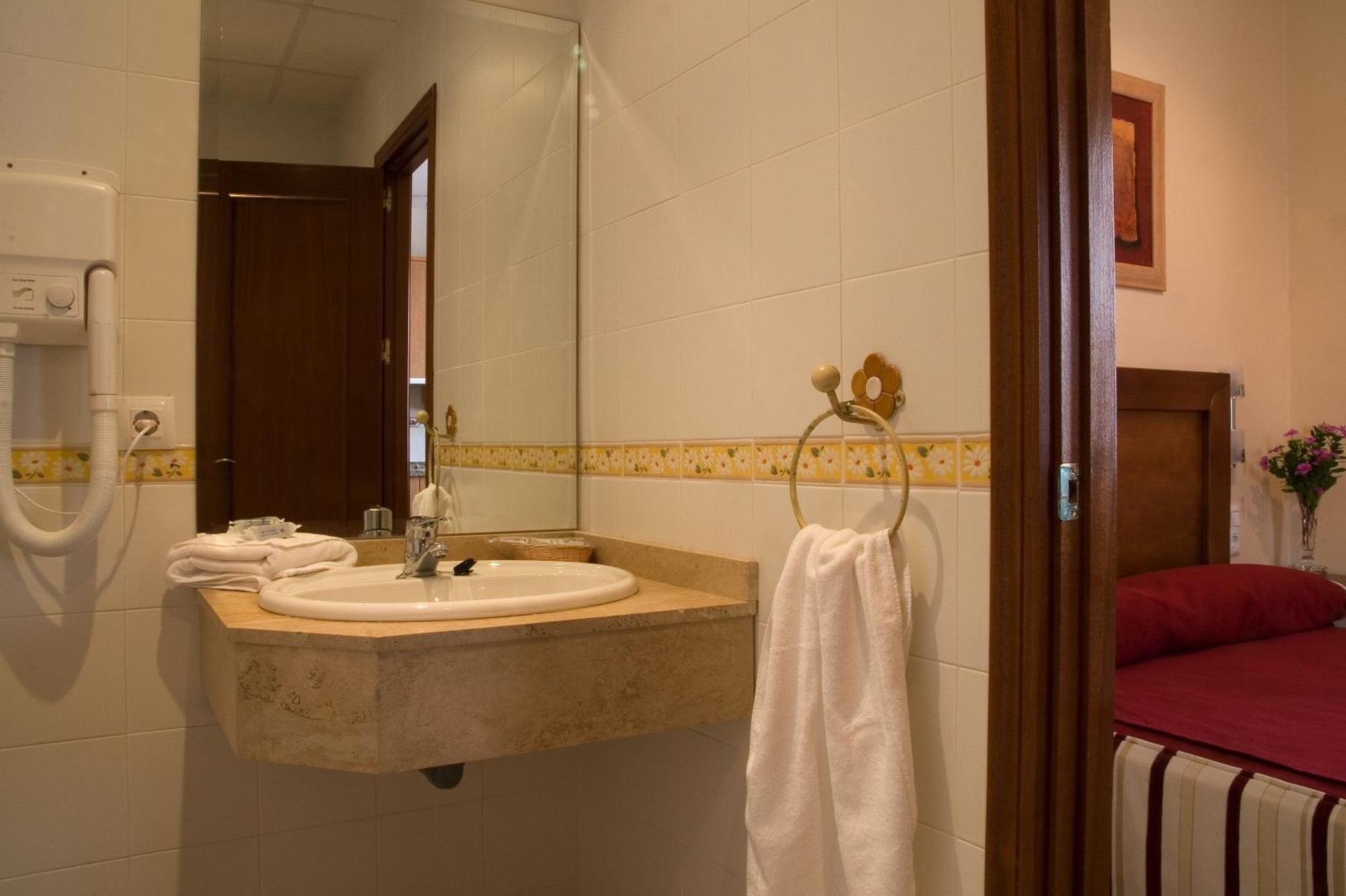 Apartamentos La Fuente Кордоба Екстериор снимка