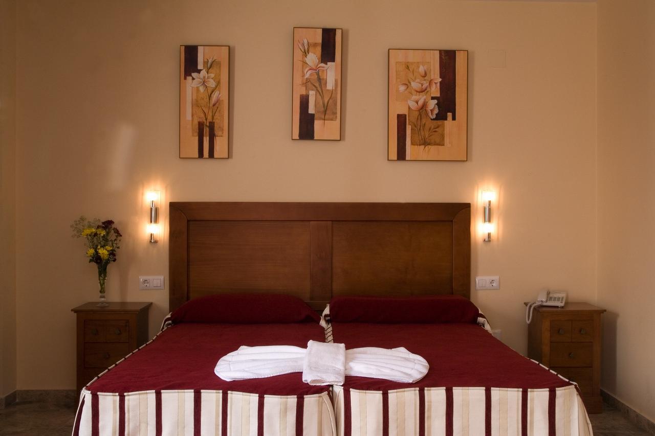 Apartamentos La Fuente Кордоба Стая снимка